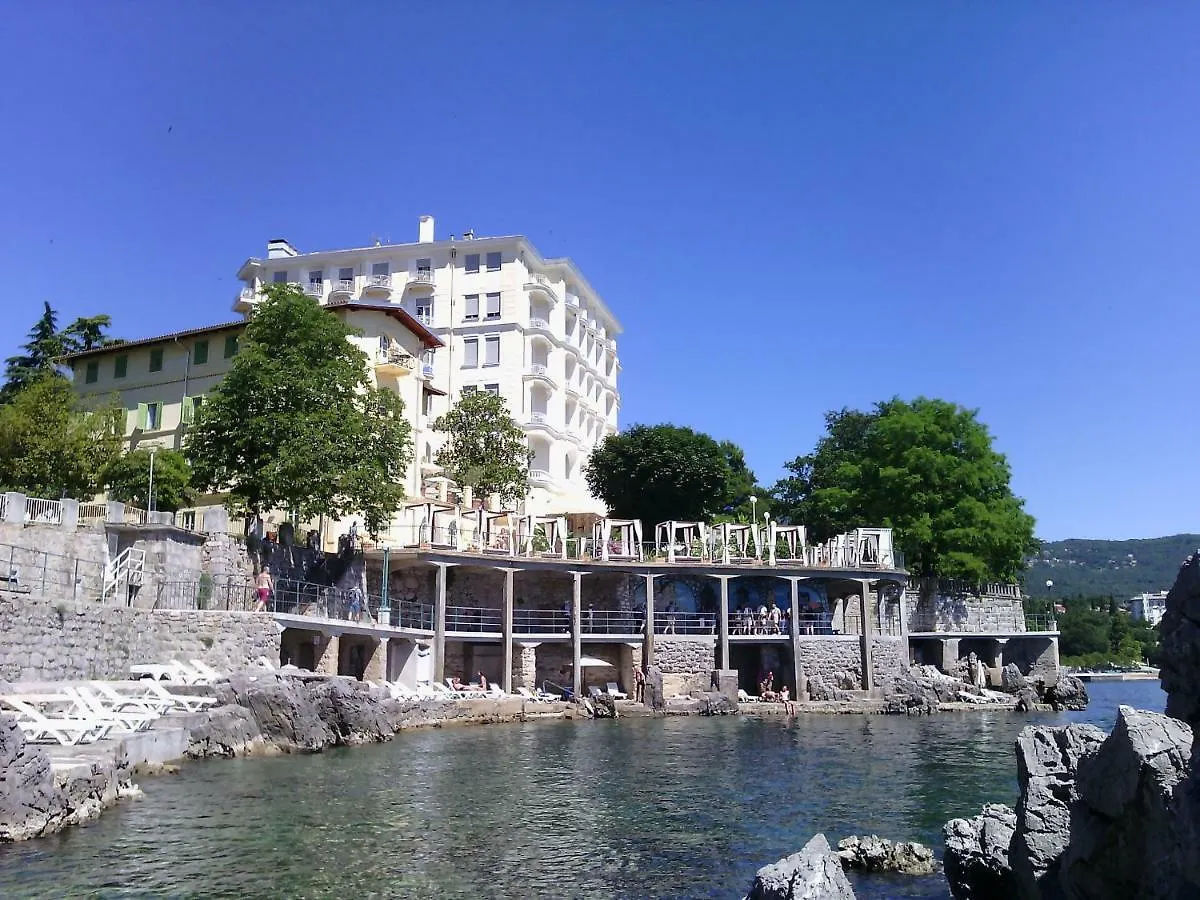 Apartments Orange Lovran